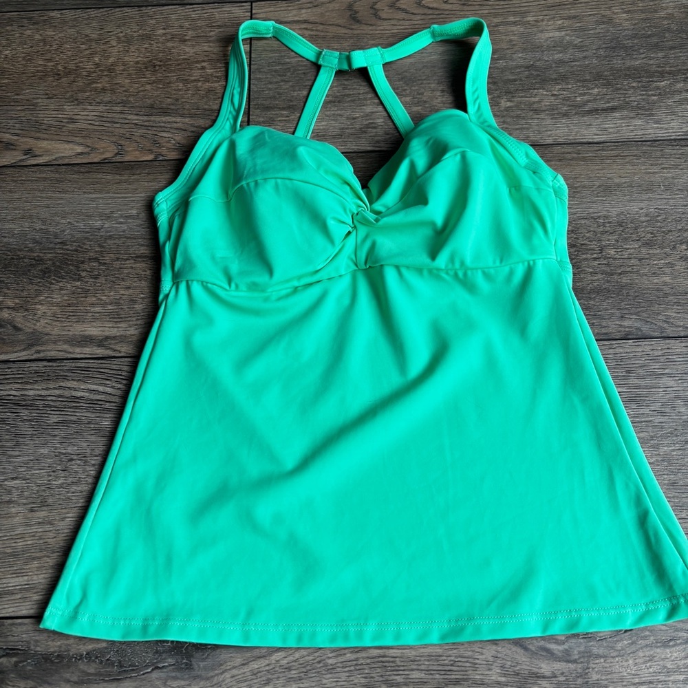 Title Nine Pele Tankini Bathing Suit Top Underwire Seafoam Green Turquoise 32D